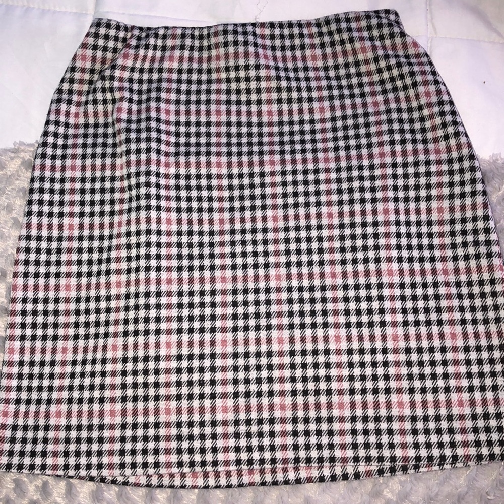 Pink and black plaid skirt